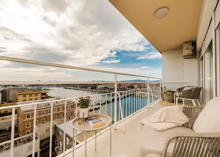 Urban Luxury Apartment
