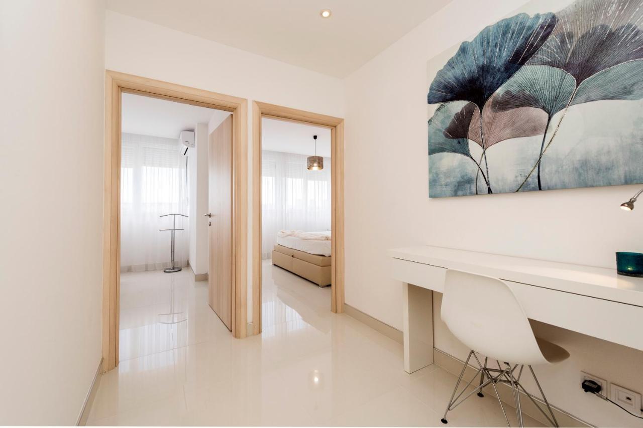 Urban Luxury Apartment